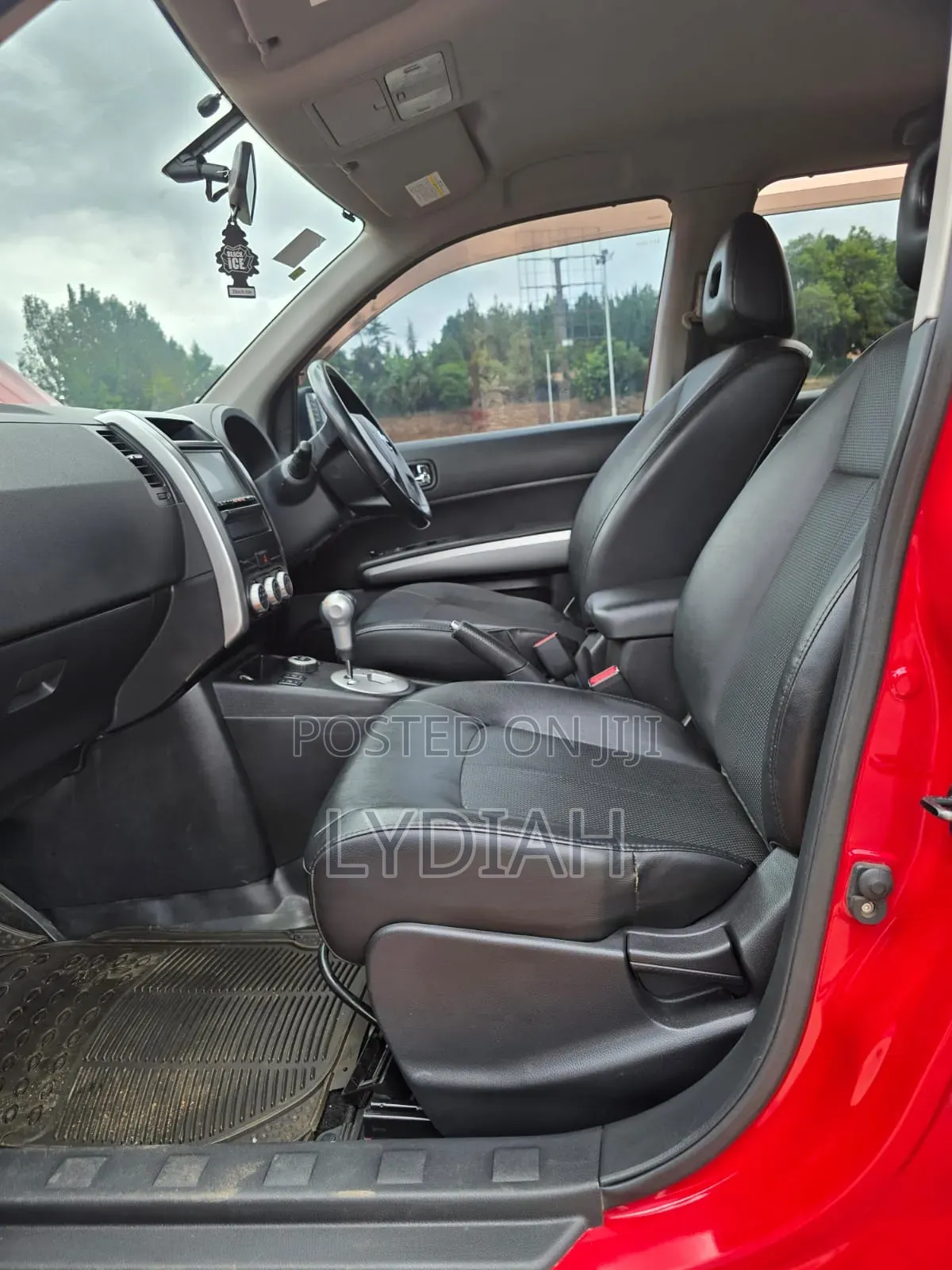 Nissan X-Trail 2010 Red