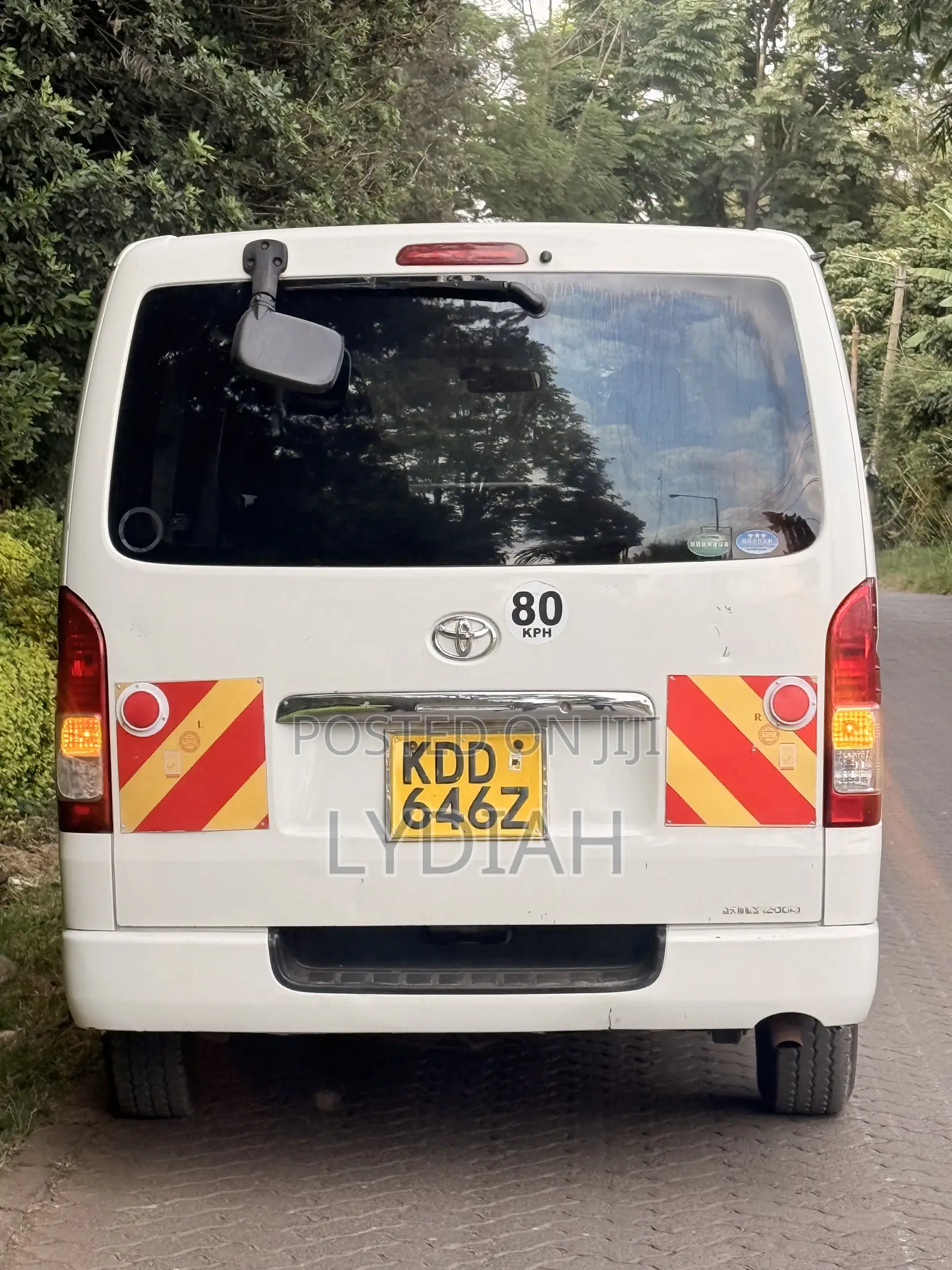 Toyota HiAce 2014 White