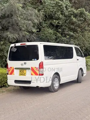 Toyota HiAce 2014 White