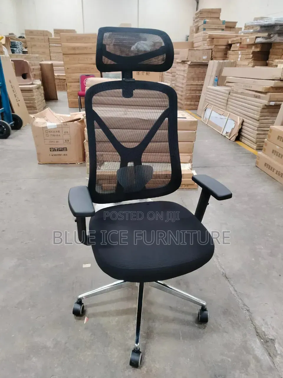 Boss Office Chair With Headrest and Rotation Mechanisms