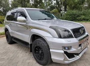 Toyota Land Cruiser Prado 2005 Silver