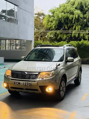 Subaru Forester 2010 Silver