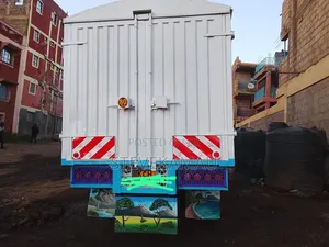Isuzu FRR 33 KCH Clean