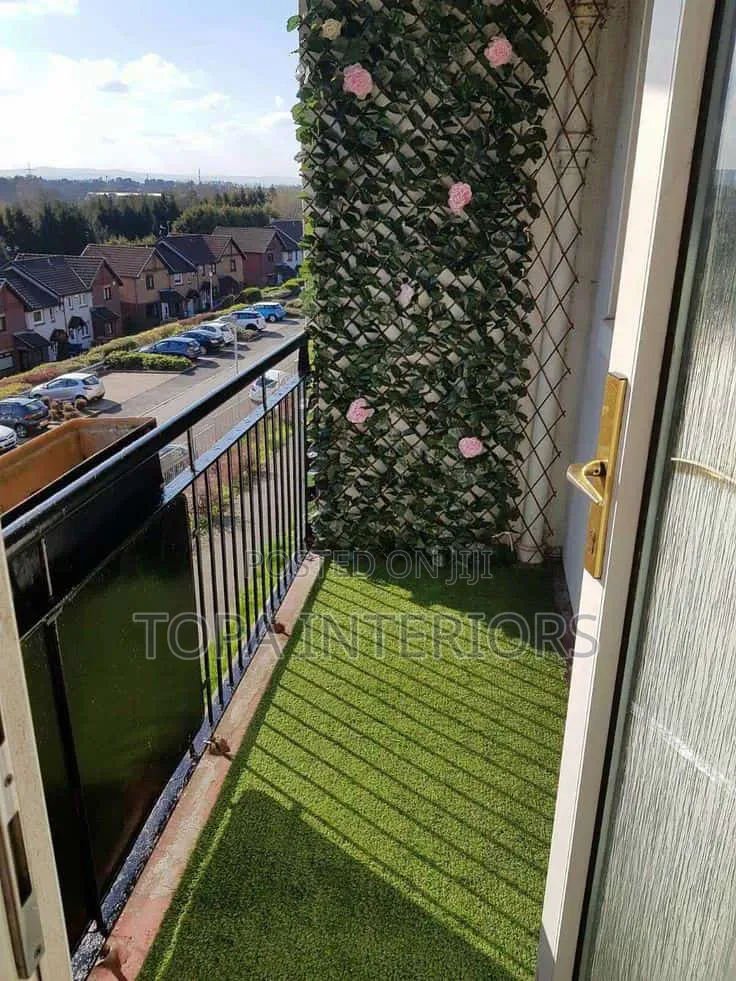 Luxury Balcony Floor Grass Carpets That Are Foot Friendly