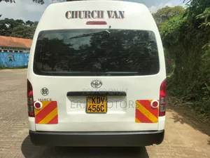 Toyota Grand HiAce 2025 White