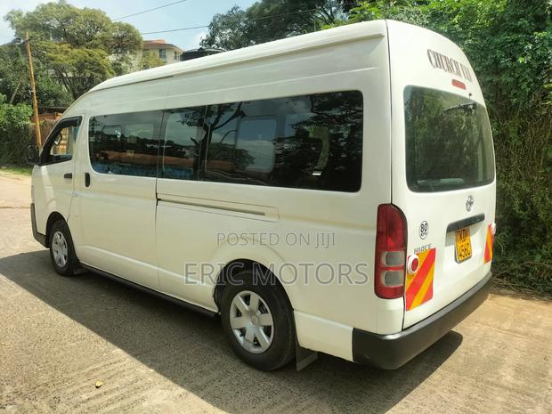 Toyota Grand HiAce 2025 White - thumbnail 4
