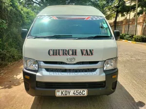 Toyota Grand HiAce 2025 White