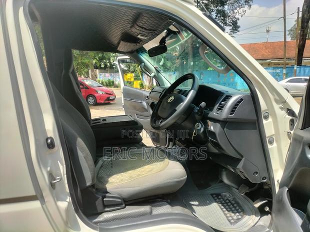 Toyota Grand HiAce 2025 White - thumbnail 9