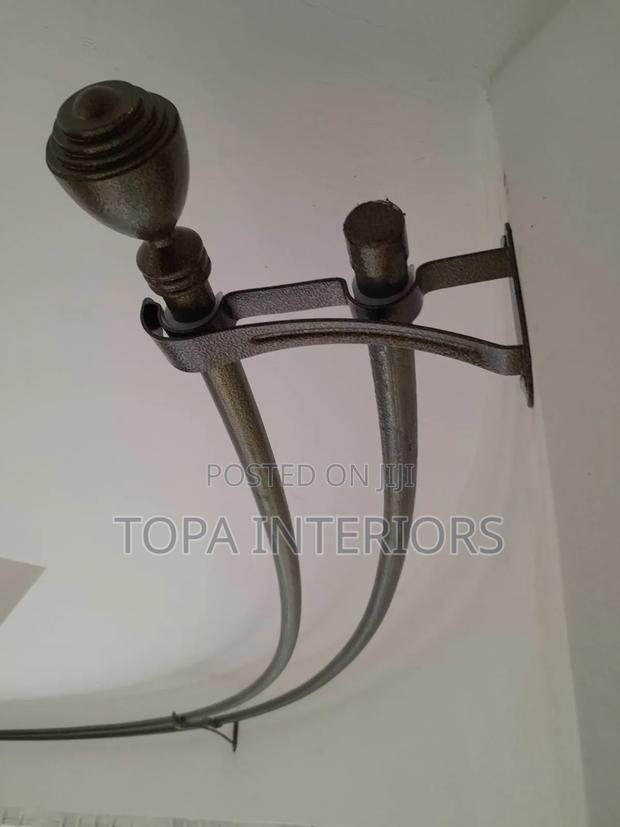 Strong Curved Durable Local Curtain Poles Per Metre for Sale