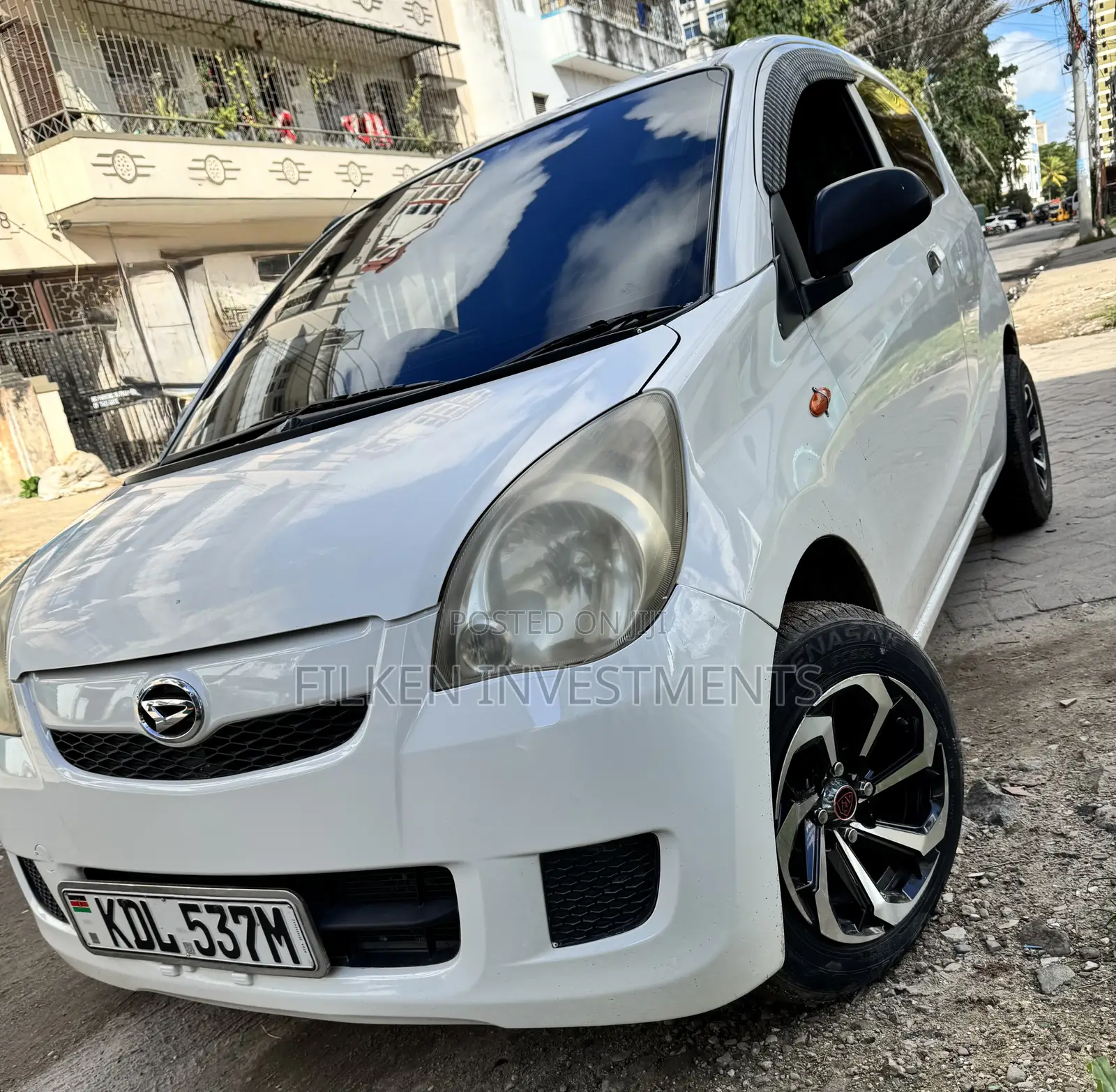 Daihatsu Mira 2016 White