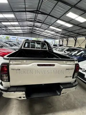 Toyota Hilux Revo Single Cab Deisel 2.8 RWD 2020 White