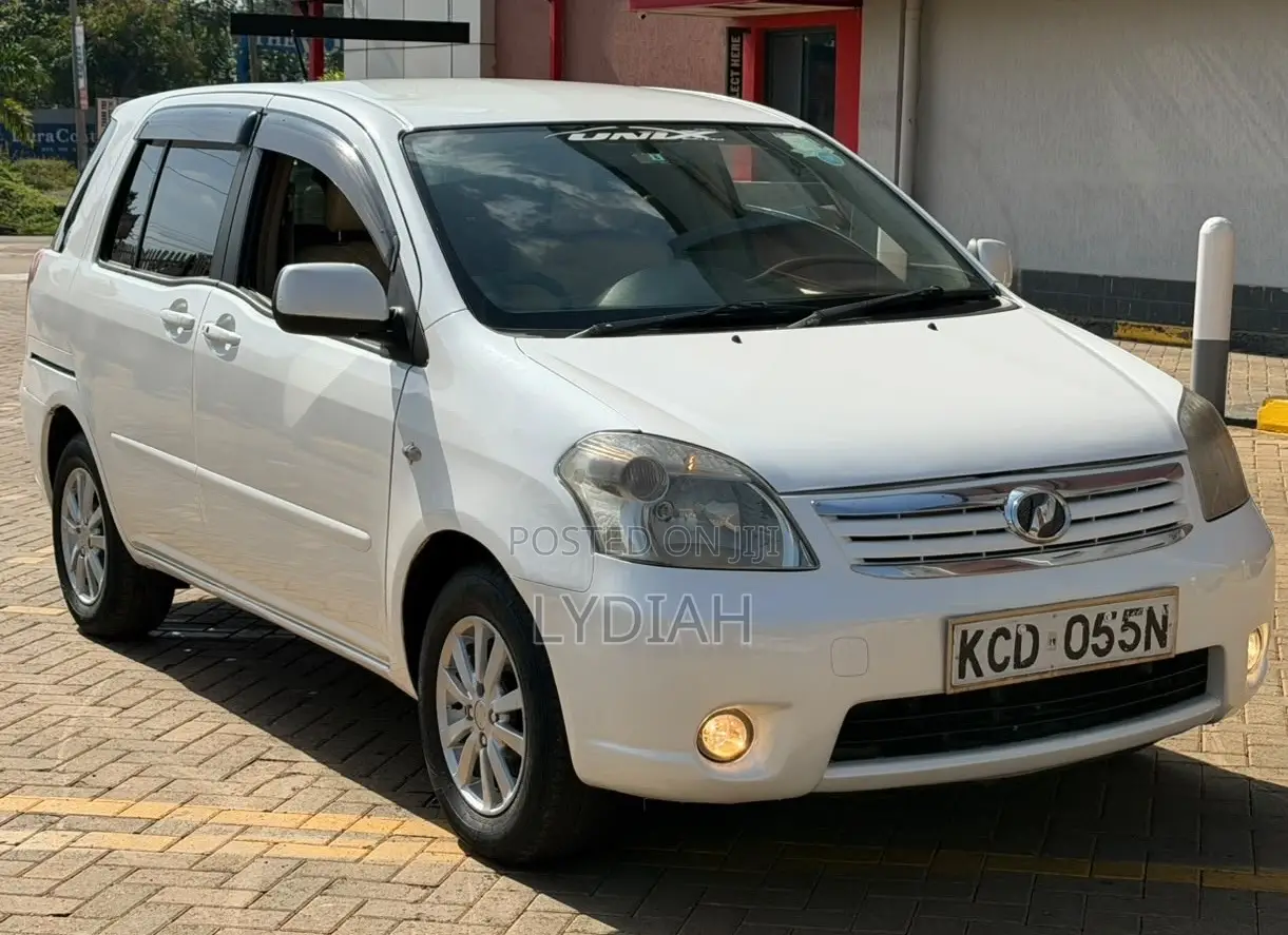 Toyota Raum 2008 White