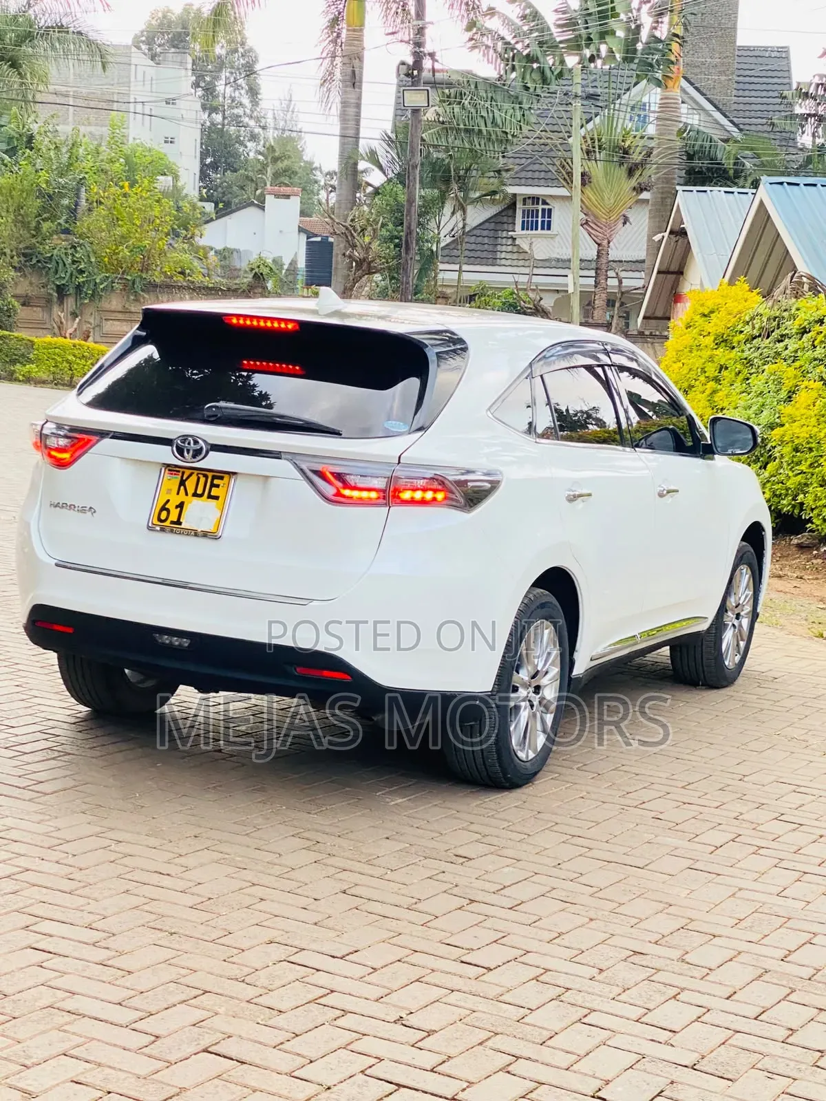 Toyota Harrier 2015 White