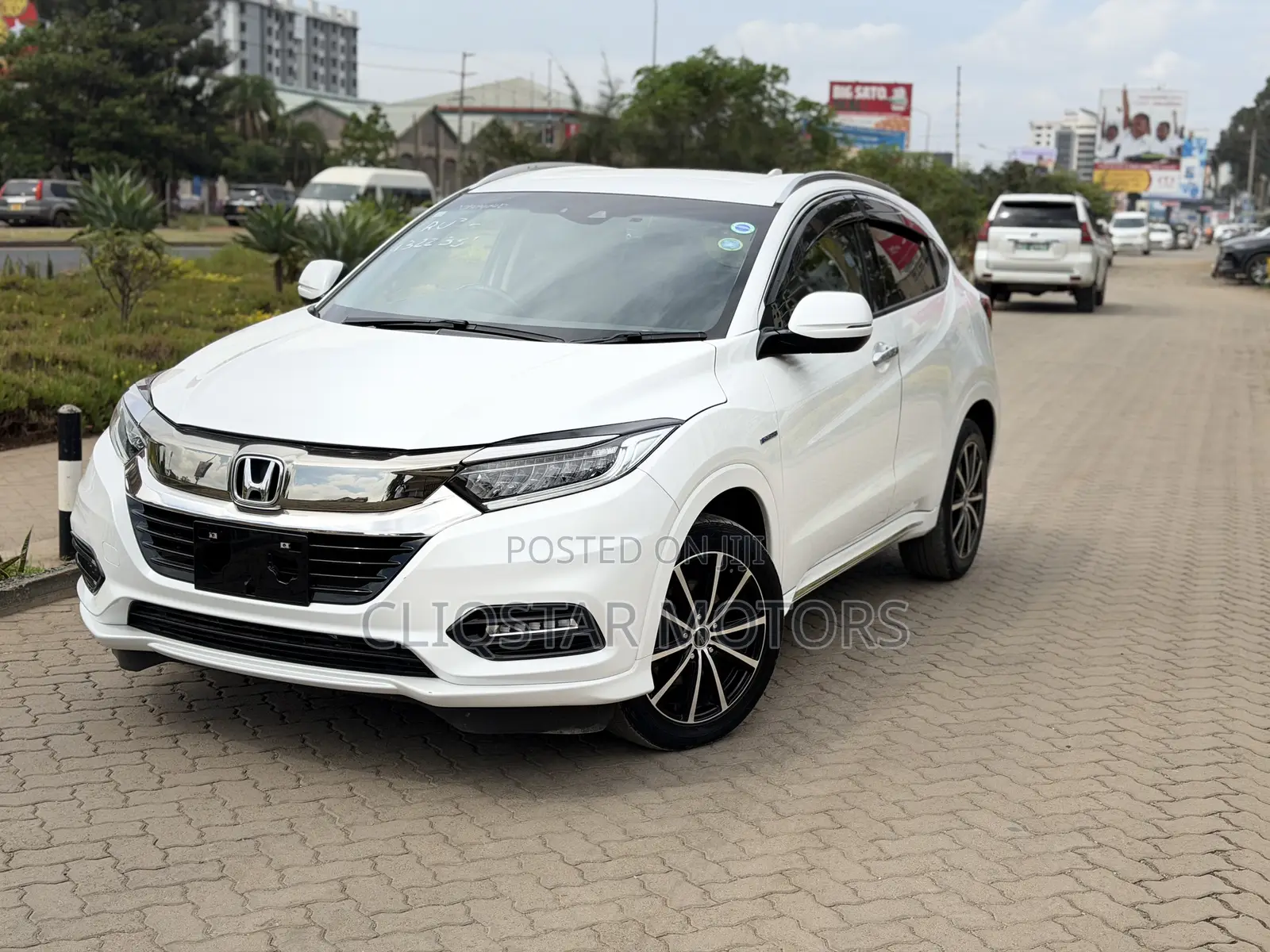 Honda Vezel 1.5 Hybrid 2WD 2019 White