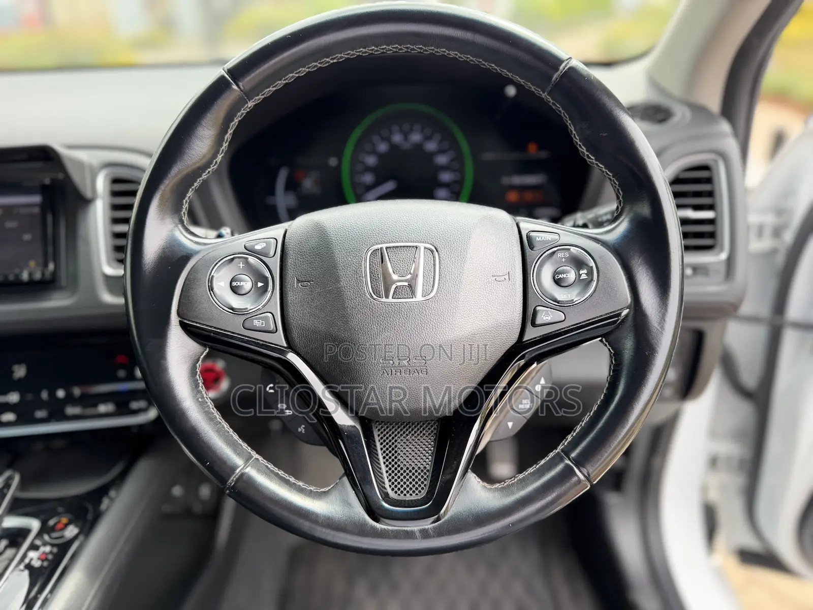 Honda Vezel 1.5 Hybrid 2WD 2019 White