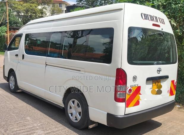 Toyota HiAce 2025 White - thumbnail 9