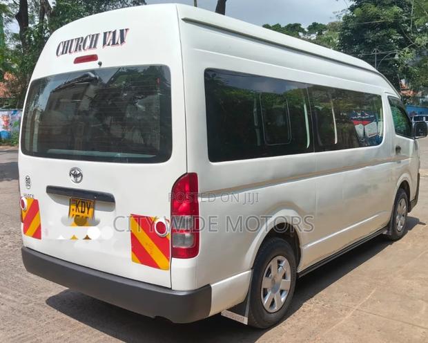 Toyota HiAce 2025 White - thumbnail 8