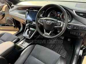 Toyota Harrier 2018 Black