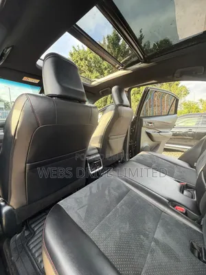 Toyota Harrier 2018 Black