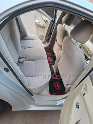 Toyota Axio 2011 Silver