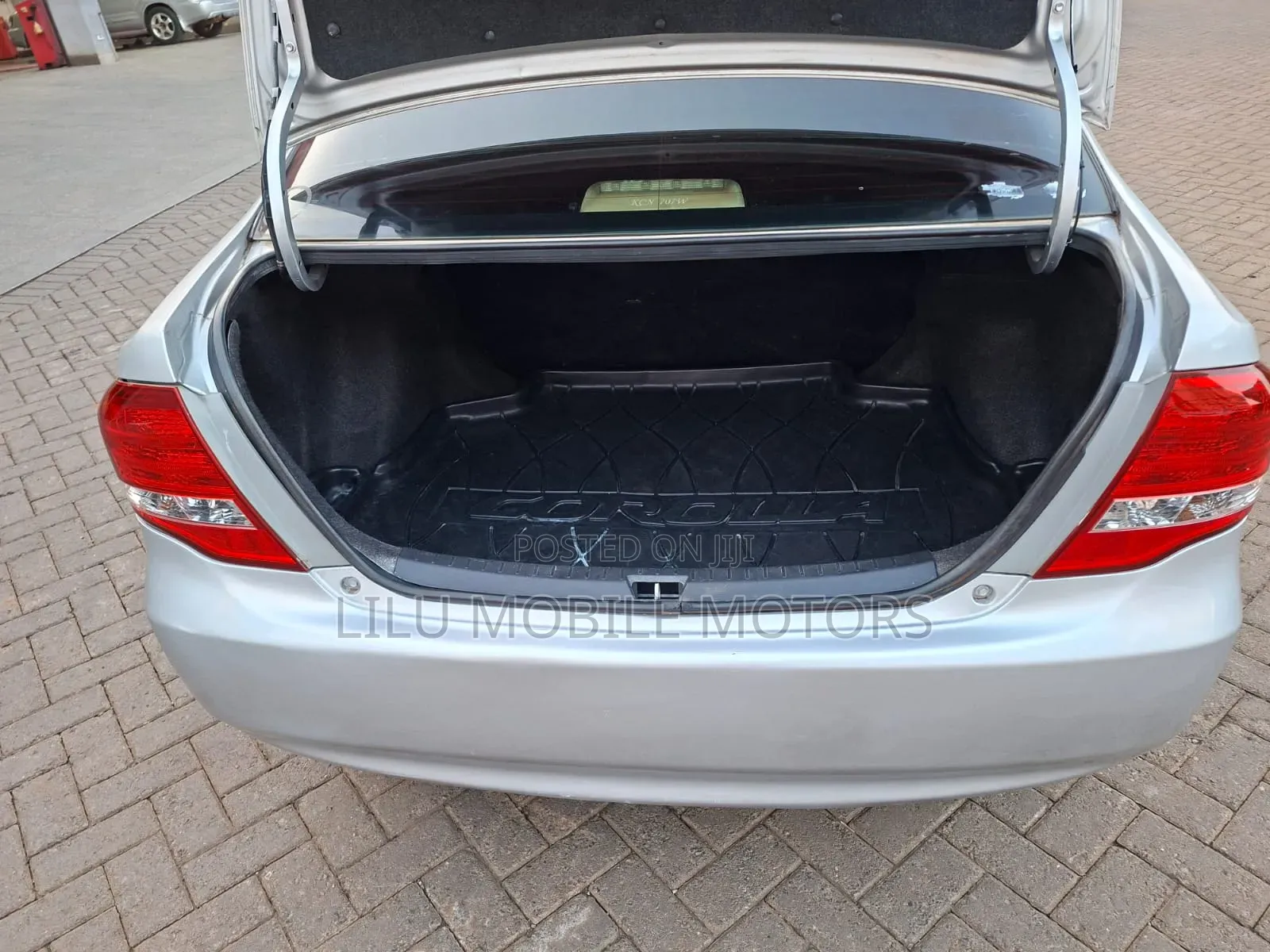 Toyota Axio 2011 Silver