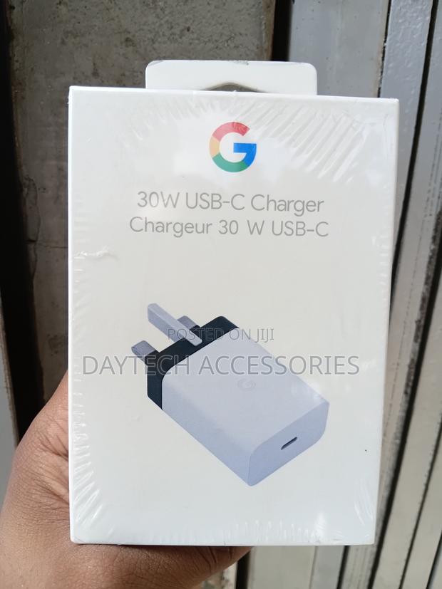 Google Original Pixel Fast Charger Usb-C Adapter.