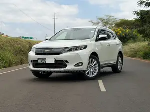 Toyota Harrier 2.0 2016 White
