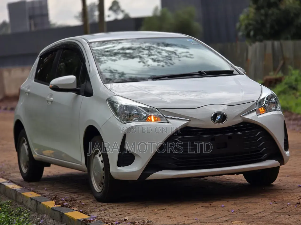 Toyota Vitz 2018 White