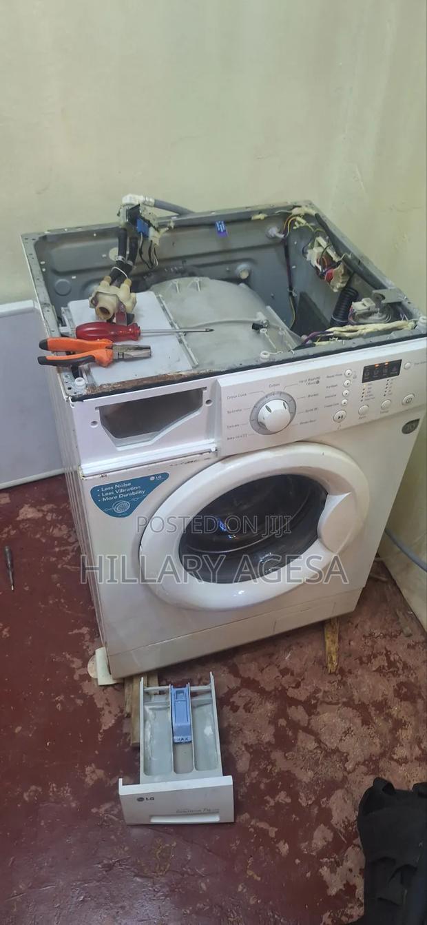 Lg Front Load Washing Machine - thumbnail 3