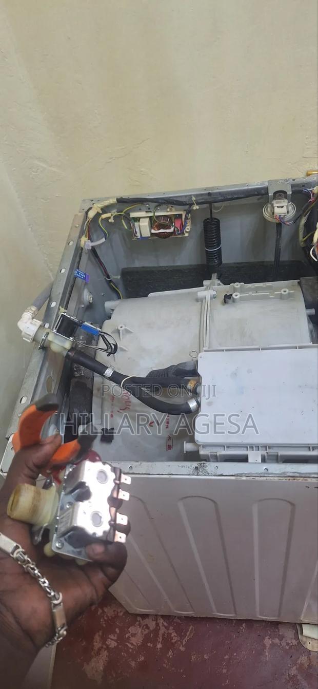 Lg Front Load Washing Machine - thumbnail 4