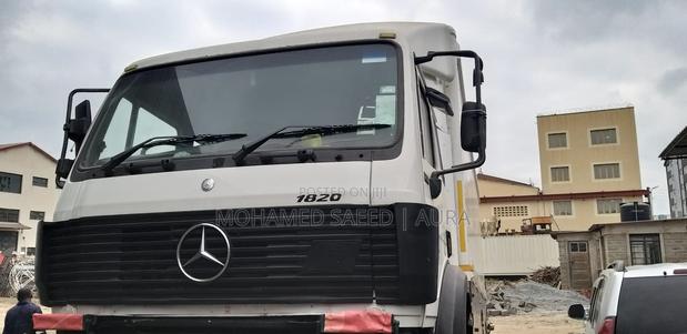 Mercedes Truck - thumbnail 3