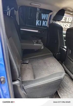 Toyota Hilux 2018 Blue