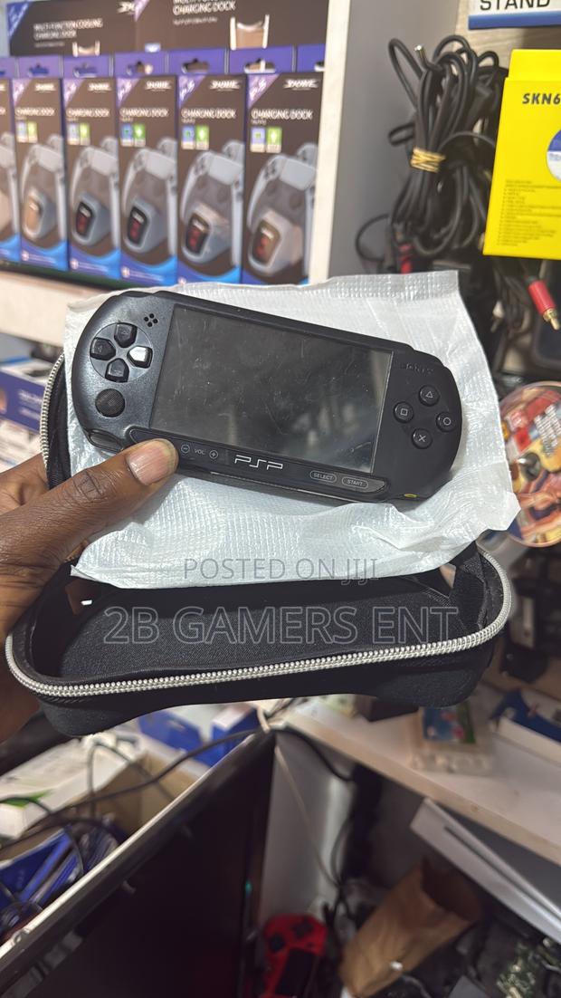 PSP Street Chipped