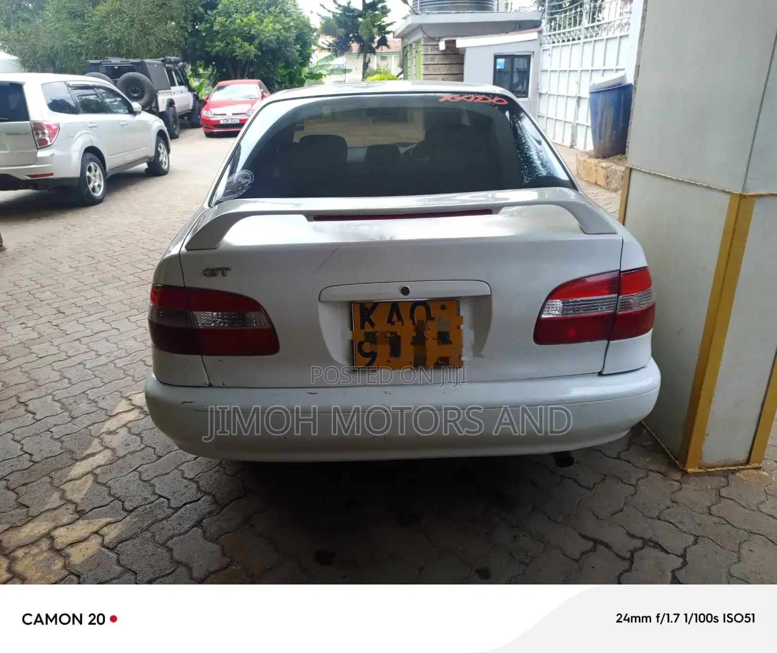 Toyota Corolla 1999 White
