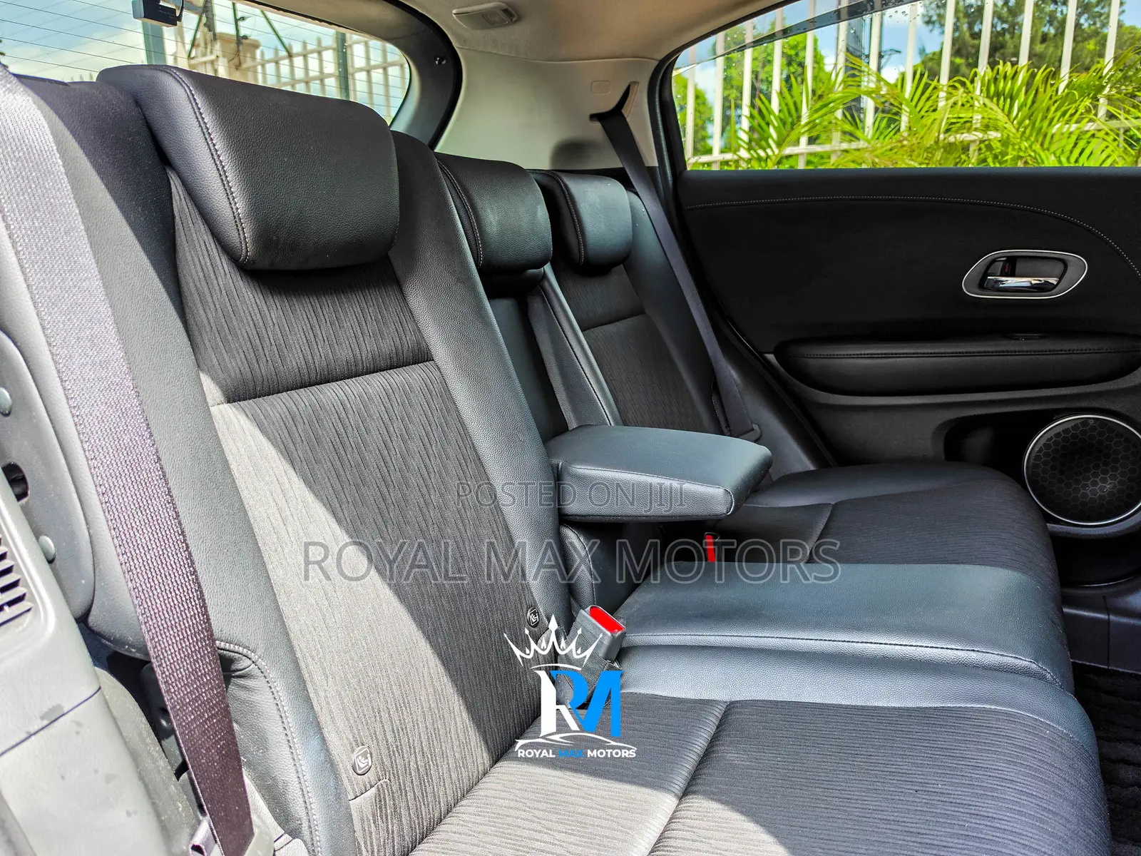 Honda Vezel 1.5 Hybrid 2WD 2019 Black