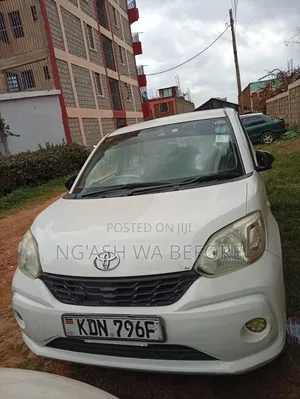 Toyota Passo 2017 White