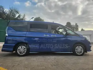 Nissan Serena 2019 Blue