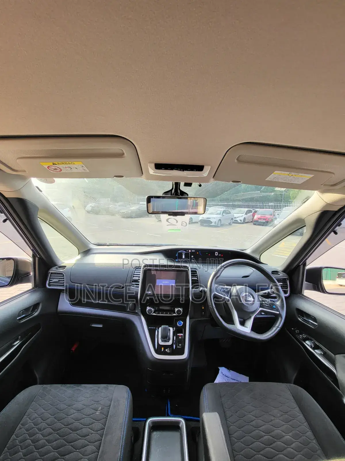 Nissan Serena 2019 Blue
