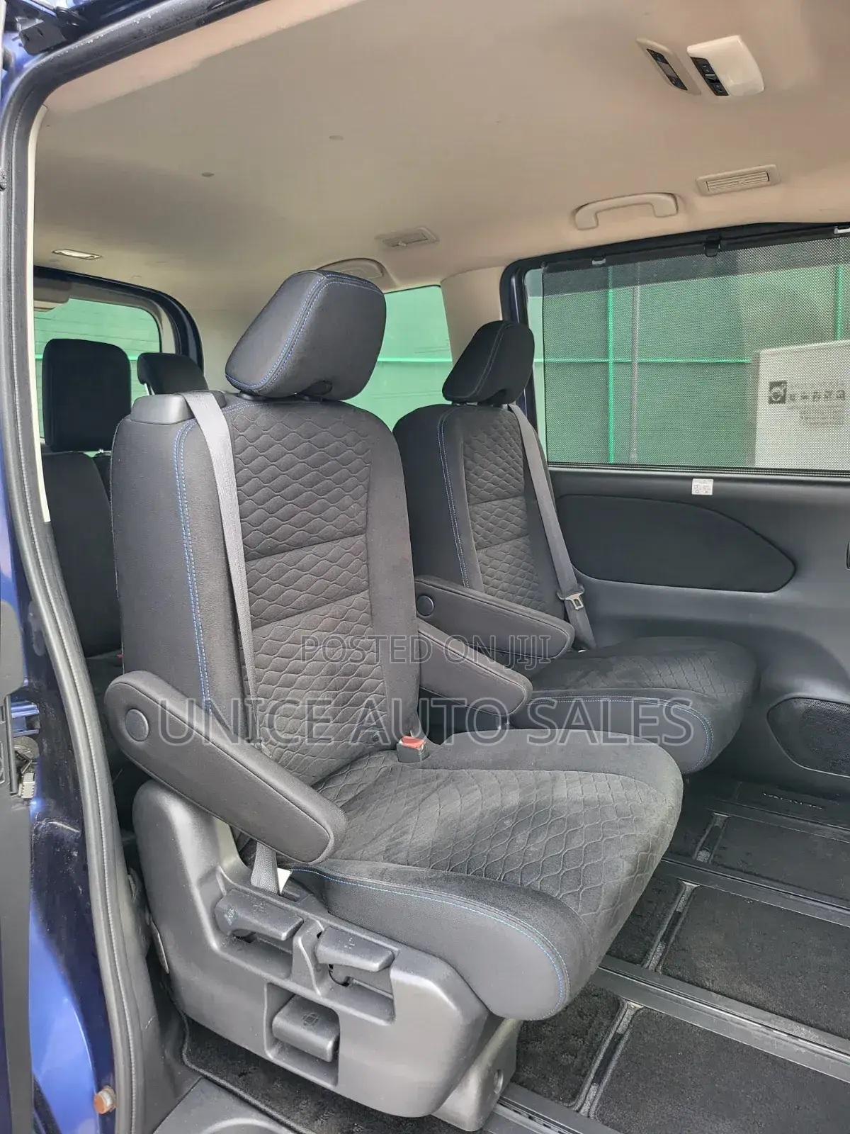 Nissan Serena 2019 Blue