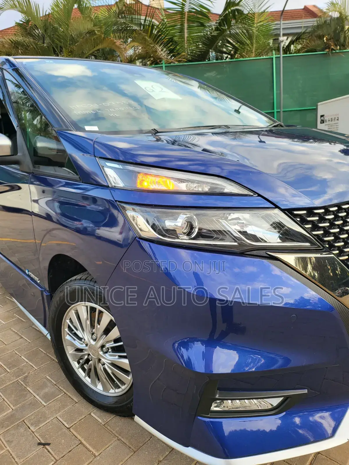 Nissan Serena 2019 Blue