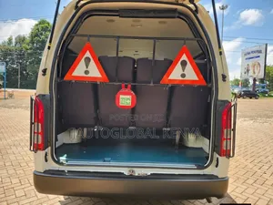 Toyota HiAce 2023 White