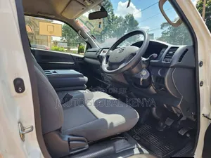 Toyota HiAce 2023 White