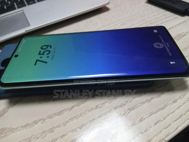 Tecno Camon 30S Pro 256 GB Green - thumbnail 3