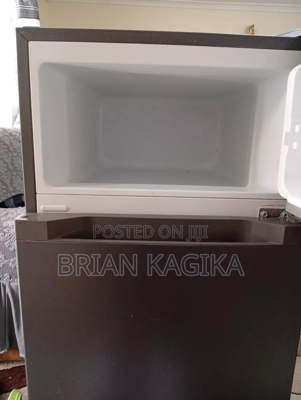 Refrigerator - thumbnail 5