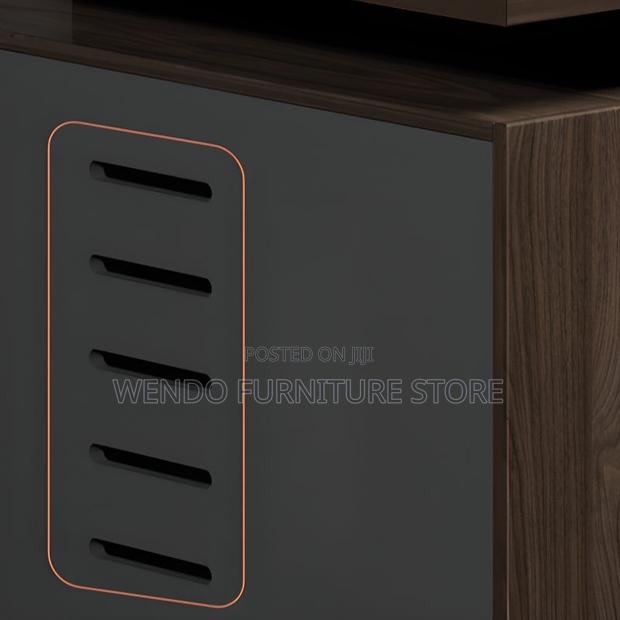 Office Desk; 1600mm Office Executive Desk - thumbnail 3