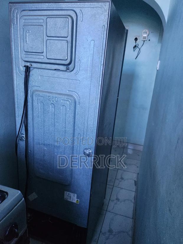 Samsung Fridge - thumbnail 4