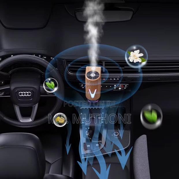 Smart Magnetic Car Diffuser With Ambient Lighting - thumbnail 2