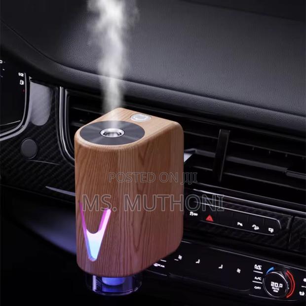 Smart Magnetic Car Diffuser With Ambient Lighting