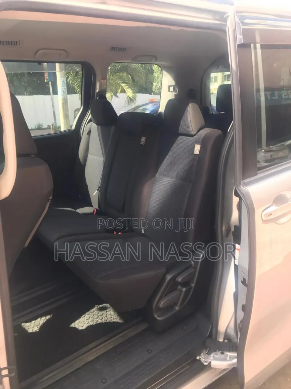 Toyota Voxy 2020 Silver