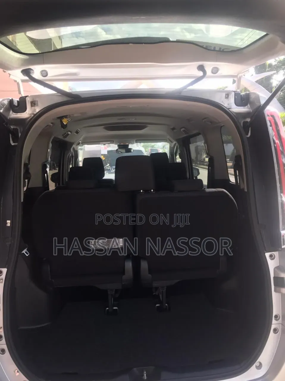 Toyota Voxy 2020 Silver